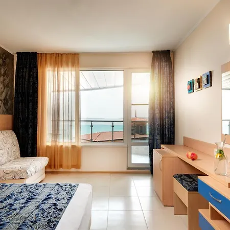 Blue Bay Отель Солнечный берег