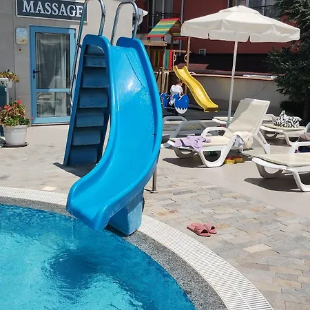 Отель Blue Bay 3*